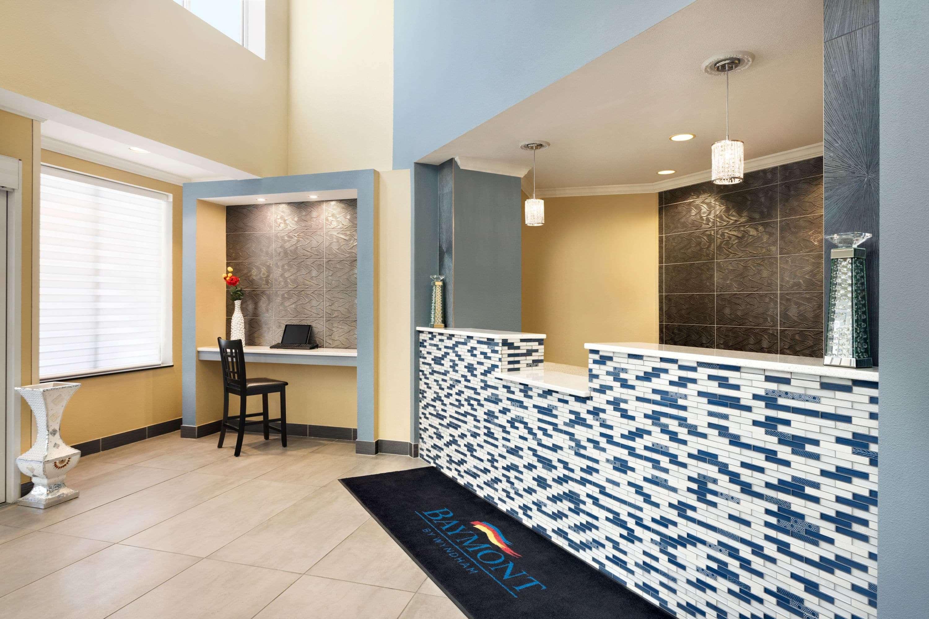 Baymont By Wyndham Ft. Leonard/Saint Robert Hotel Exterior photo