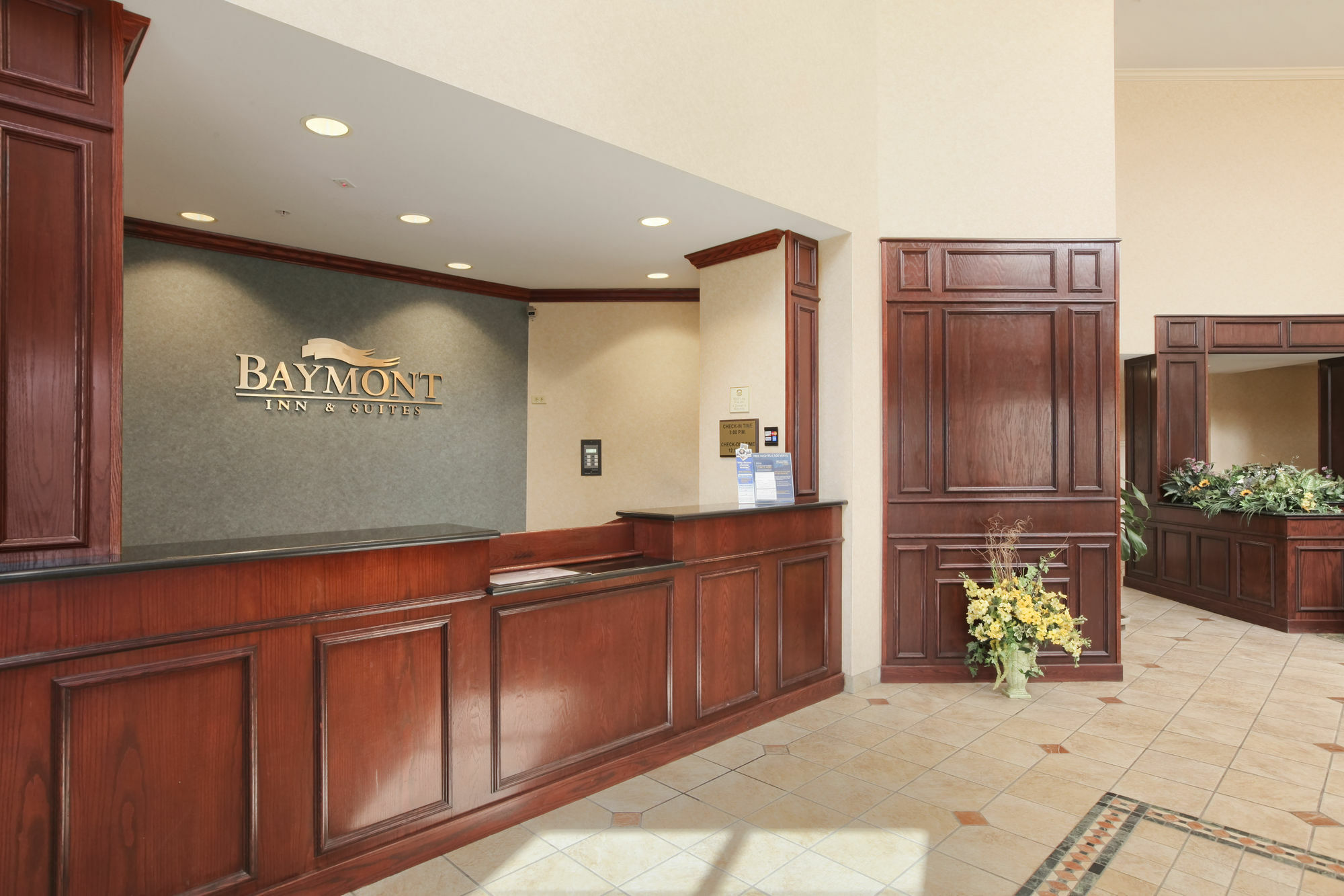 Baymont By Wyndham Ft. Leonard/Saint Robert Hotel Exterior photo
